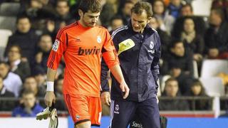 Iker Casillas fue operado hoy de la mano izquierda