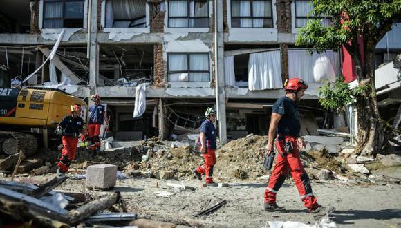 Se teme que cientos de personas hayan quedado enterradas entre los escombros en una zona residencial en el barrio de Balaroa, en Palu. (Foto: AFP)