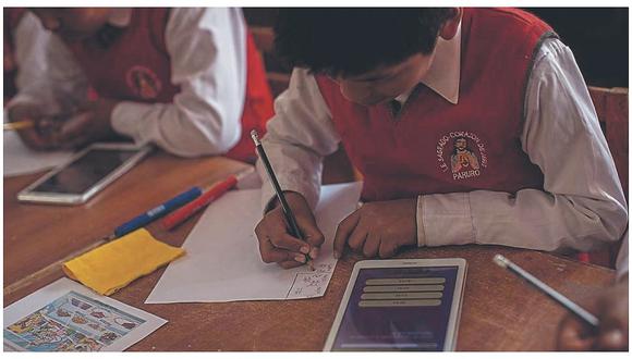 Las tablets ayudarán a los escolares a complementar las clases que reciben de manera remota.