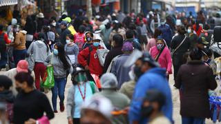 Personas se aglomeran en mercados a un día de inmovilización social obligatoria dominical | FOTOS
