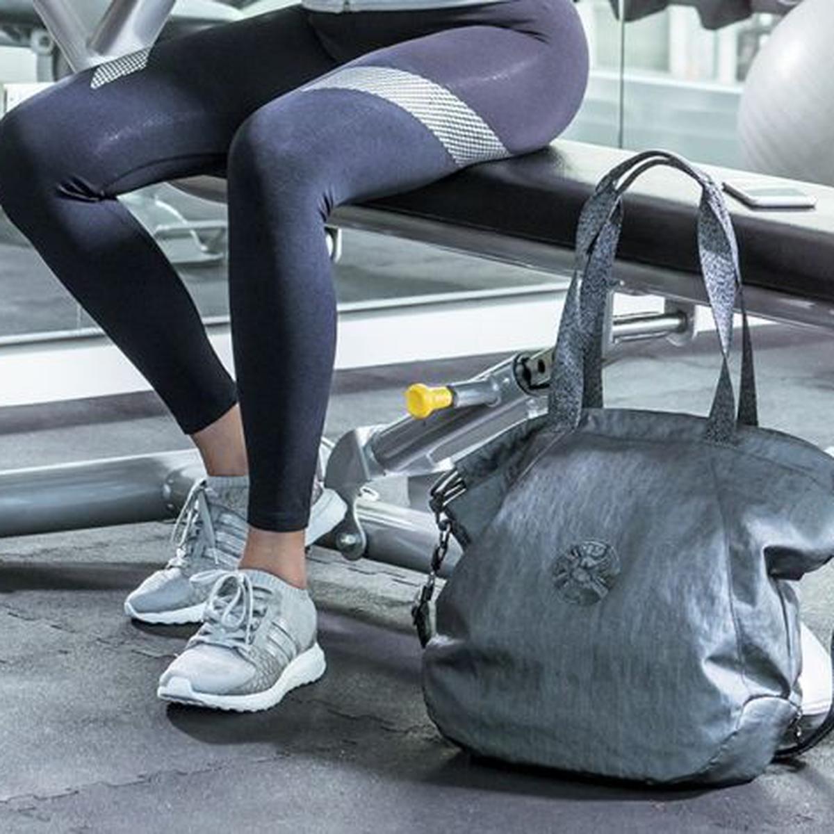 Siete bolsas para el gimnasio con las que volver a la rutina de forma  cómoda y con estilo