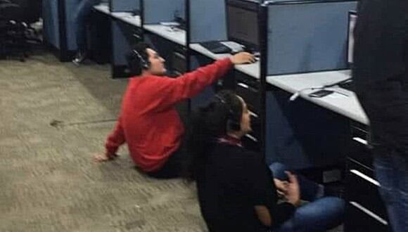 Joven de México exhibe a call center que retiraba sillas a empleados como castigo por no vender. (Foto: Alejandra Evans / Facebook)