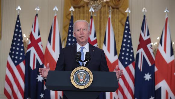 El presidente de Estados Unidos, Joe Biden, habla sobre una iniciativa de seguridad nacional que incluye a Australia y el Reino Unido. (EFE / EPA / Oliver Contreras / POOL).