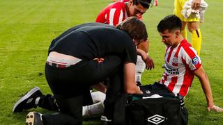 Hirving Lozano se lesionó la rodilla en amistoso del PSV