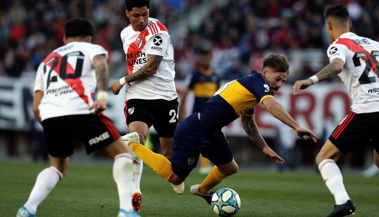 River Plate recuperó en las últimas horas a dos jugadores claves que estaban lesionados, el mediocampista uruguayo Nicolás De la Cruz y su goleador de jerarquía, Lucas Pratto. (Foto: AFP)