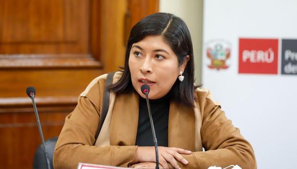 La jefa del Gabinete Ministerial, Betssy Chávez, brindó su primera conferencia de prensa desde la PCM. (Foto: Andina)