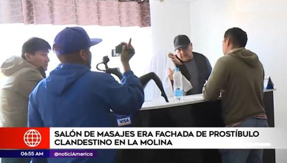 Durante la operación se intervino a la presunta administradora y encargada del local. Además, a tres mujeres, una de ellas de nacionalidad venezolana.(Foto: Captura 'América Noticias')