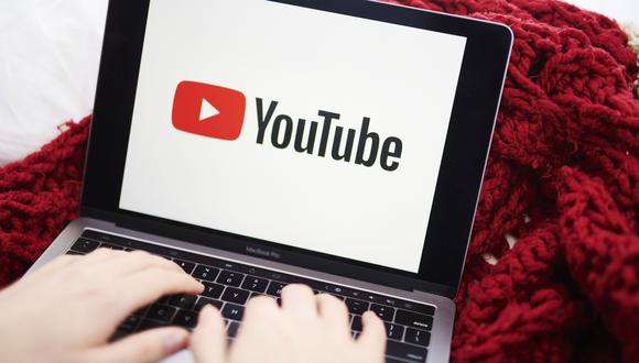 YouTube actualizó sus políticas de desmonetización y las hizo menos estrictas.
