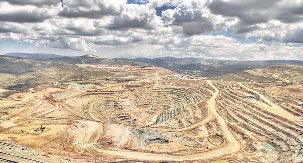 El "poco compromiso del Gobierno peruano con el desarrollo de la minería" ha precipitado la decisión de Newmont en Yanacocha Sulfuros, apunta Carlos Gálvez, past president de la SNMPE.