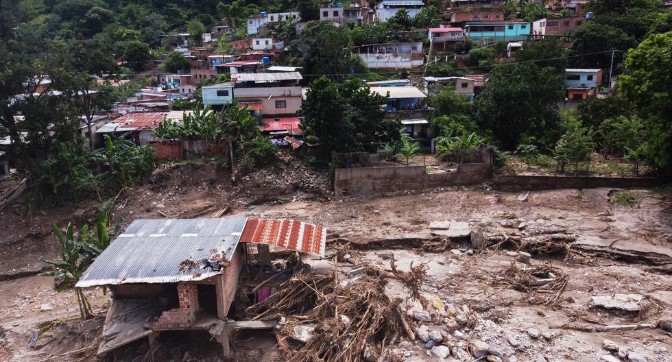 Deaths rise to 54 and 8 are missing due to landslide in Venezuela