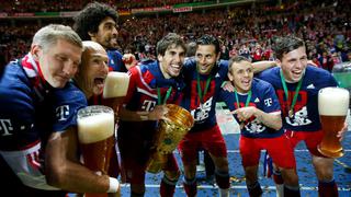 Pizarro, Guardiola y el festejo de Bayern en la Copa Alemana