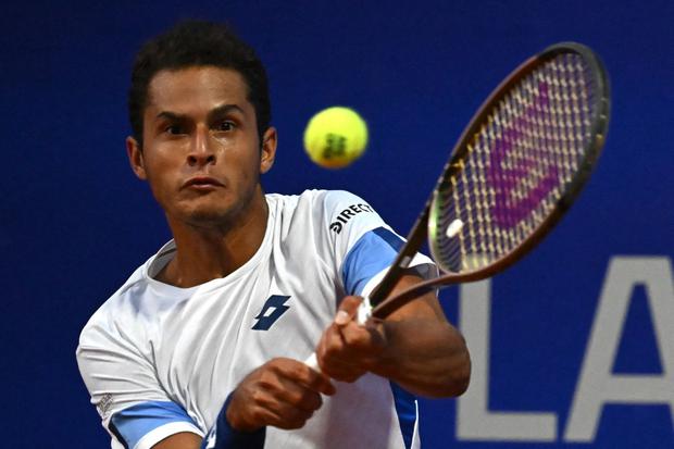 Juan Pablo Varillas clasificó a las semifinales del Argentina Open. (Foto: AFP)