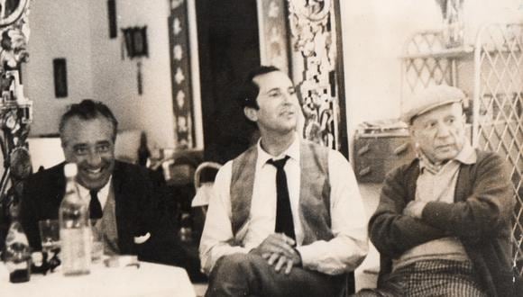 De derecha a izquierda: Pablo Picasso, el torero Luis Miguel Dominguín y el periodista, diplomático y gestor cultural Manuel Mujica Gallo en una reunión en Cannes, a inicios de la década de 1960. (Foto: Archivo familia Mujica)