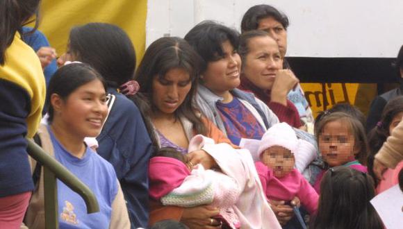 Mal lugar para ser madre, por Raúl Castro