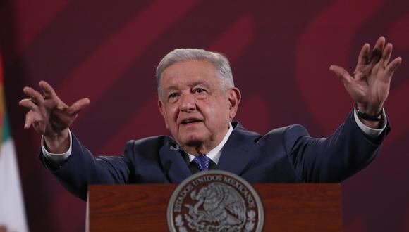 El presidente de México, Andrés Manuel López Obrador, habla durante una rueda de prensa hoy, en Palacio Nacional de la Ciudad de México (México). EFE/Mario Guzmán