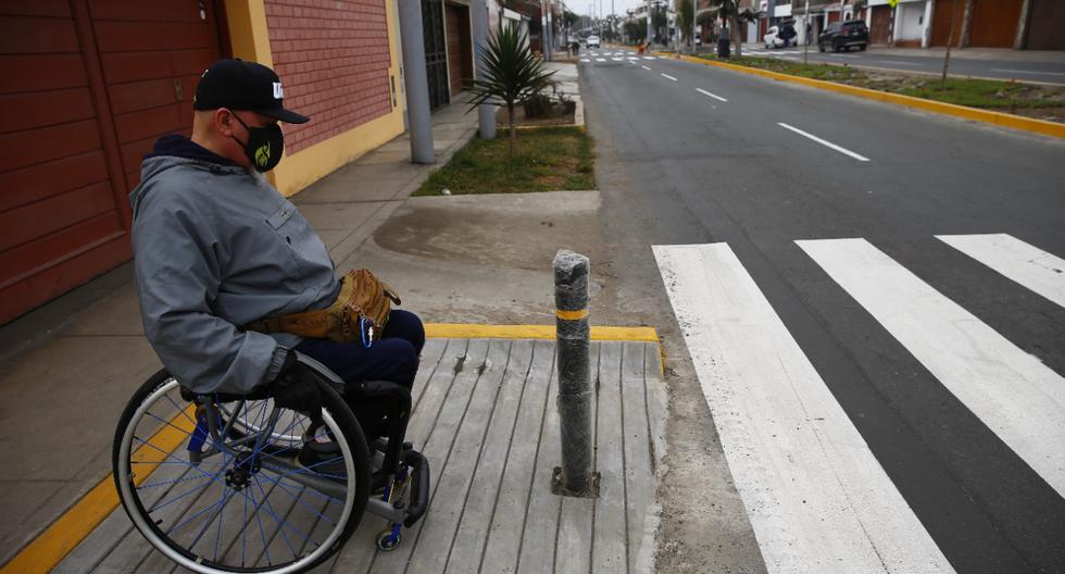 Inaudito: instalan rampas para sillas de ruedas con obstáculos al medio en  Chorrillos, Pasa en la Calle, LIMA