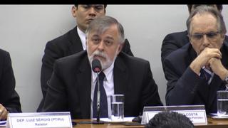 Corrupción en Petrobras: Ex director culpa a políticos