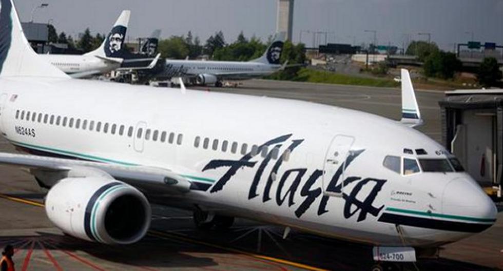 Avión aterriza de emergencia por sujeto que quiso aprovecharse de una menor. (Foto: Alaska Airlines)