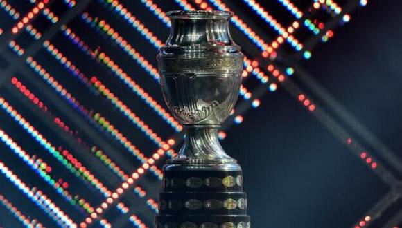 El trofeo de la Copa América, el campeonato más antiguo del mundo. (Foto: EFE)