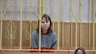 La joven rusa que podría terminar en prisión por criticar la guerra en Ucrania