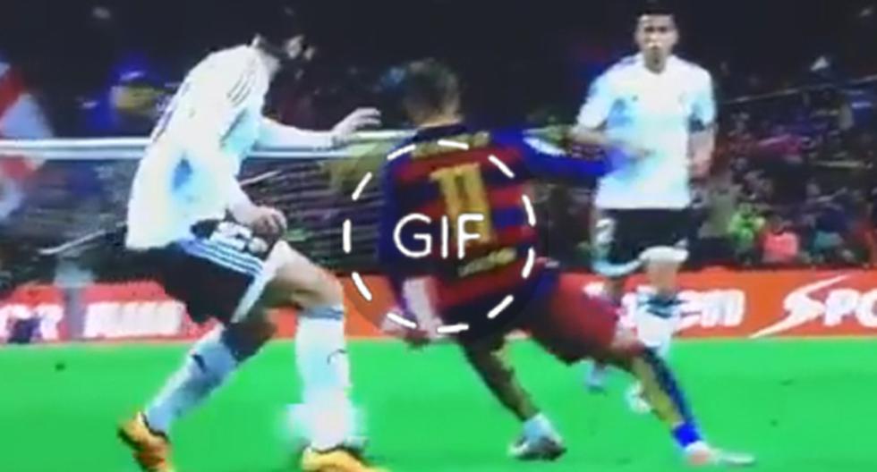 Neymar hizo el Gif de la fecha aprovechando que el defensor del Valencia tenía las piernas abiertas para hacer un taco. (Foto: Captura)