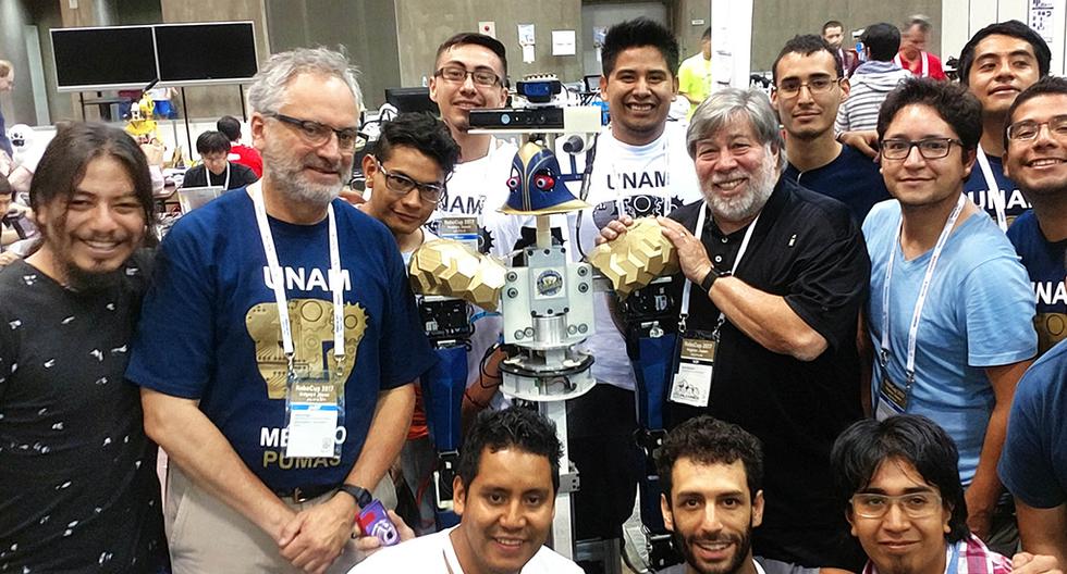 El robot mexicano Justina gana el premio al Mejor Sistema de Reconocimiento de Voz y Comprensión del Lenguaje Natural. Conócelo. (Foto: EFE)