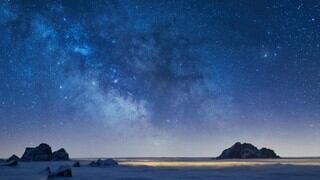 ¡Insólito! El cielo de una ciudad rusa se iluminó después de 40 noches 