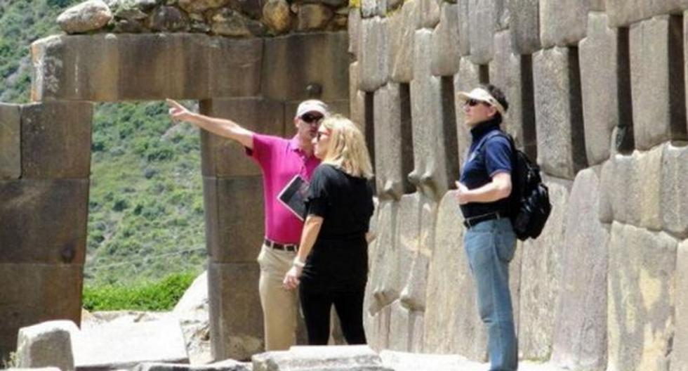 Dos turistas nacionales fueron intervenidos en Ollantaytambo. (Foto: Andina)