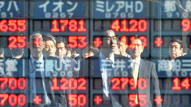 Bolsas de Asia cerraron a la baja por dudas sobre EE.UU.