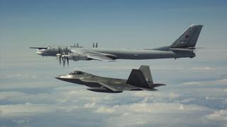 Cazas de EE.UU. vuelven a interceptar 4 aviones de combate rusos en Alaska