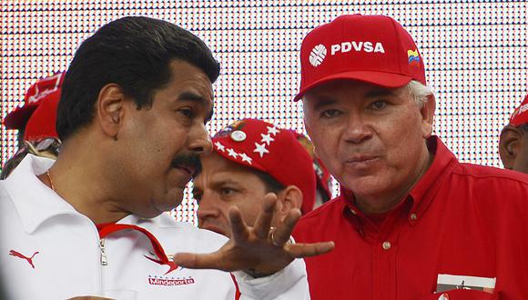 Rafael Ramírez junto a Nicolás Maduro en una imagen del 2013.  (AFP).