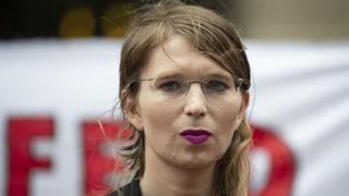 EE.UU: Chelsea Manning se encuentra hospitalizada tras intento de suicidio en la cárcel