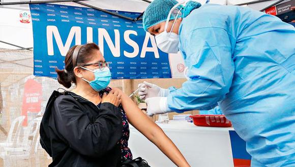 MINSA | Dónde puedo vacunarme contra el COVID-19 tras alerta por variante EG.5. (Foto: El Peruano)