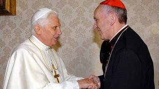 Papa Francisco se reunirá con Benedicto XVI por primera vez mañana