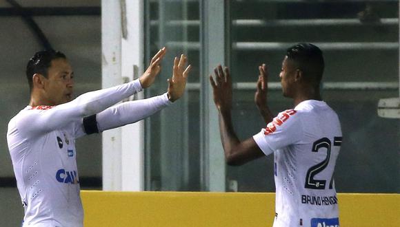 Santos venció 1-0 a Atlético Paranaense y pasó a cuartos de final de la Libertadores. (Foto: AFP)