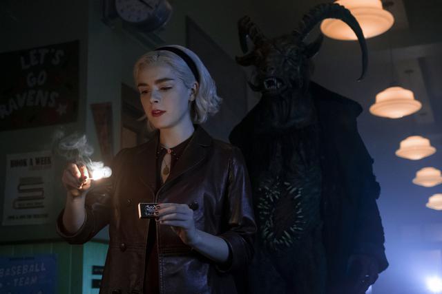 Escenas de la segunda parte de la serie "El mundo oculto de Sabrina". (Foto: Netflix).