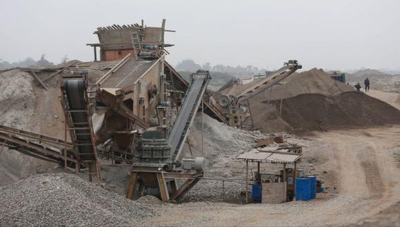 En Lambayeque hay 45 empresas que realizan minería ilegal