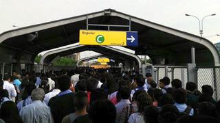 Metropolitano: molestias por largas colas en estación Matellini