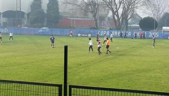 Selección peruana entrenó en Temuco antes de viajar a Santiago