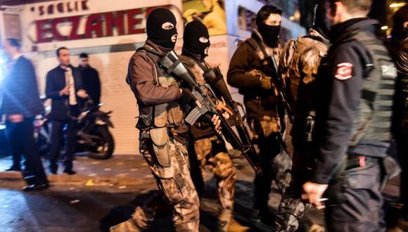 Turquía: Sube a 372 los detenidos de partido kurdo tras ataques