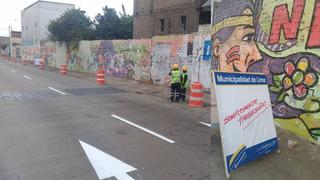 Trabajadores de Emape borraron mural de "Ni una menos" en Surco