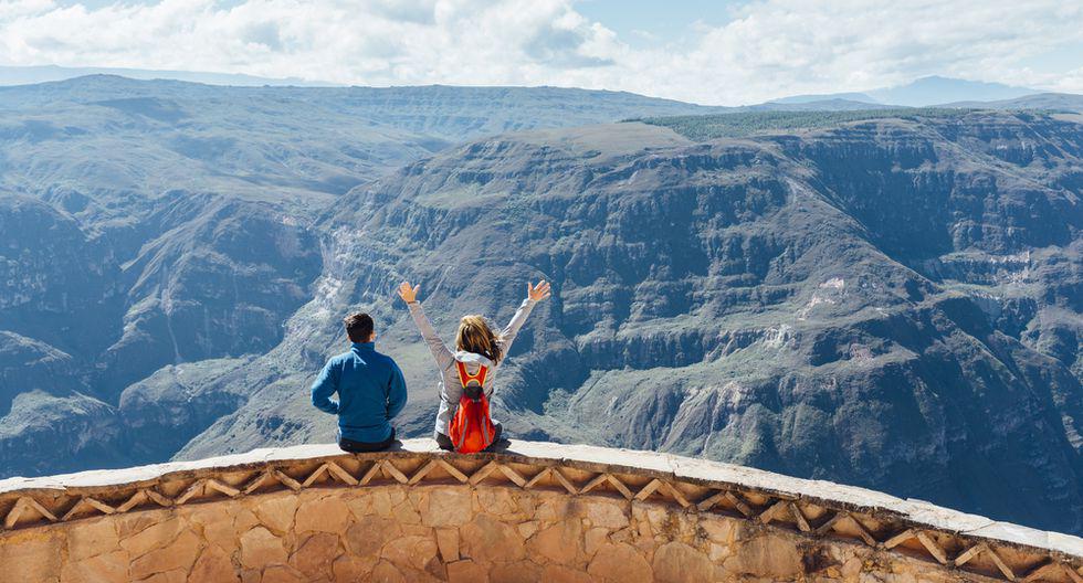 Antes de determinar adónde ir, considera quién(es) te acompañará. No es igual viajar con tu pareja, tus amigos, tus hijos o sola/o.(Foto: Shutterstock)