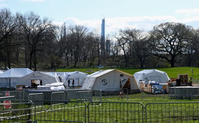 Vista de la organización de ayuda cristiana internacional Samaritan’s Purse  en Central Park, al otro lado de la Quinta Avenida, Nueva York, Estados Unidos. (Foto: AFP/Angela Weiss)