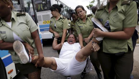 Cuba: Arrestaron a 50 Damas de Blanco antes de llegada de Obama
