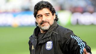 Maradona se ofrece a dirigir gratis la selección argentina