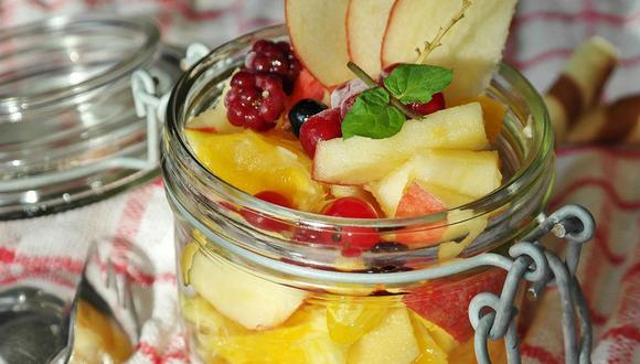 La ensalada de frutas es ideal en cualquier momento del año.(Foto: Pixabay)
