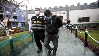 Chorrillos: policía logró capturar a tres sujetos acusados de desmantelar auto | FOTOS 