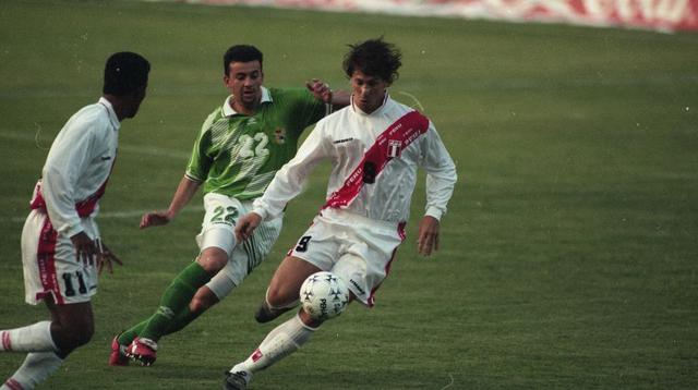 Perú venció a Bolivia por 2-1 en julio de 1997. Este partido fue válido por las eliminatorias al Mundial de Francia 98. (Foto: El Comercio)