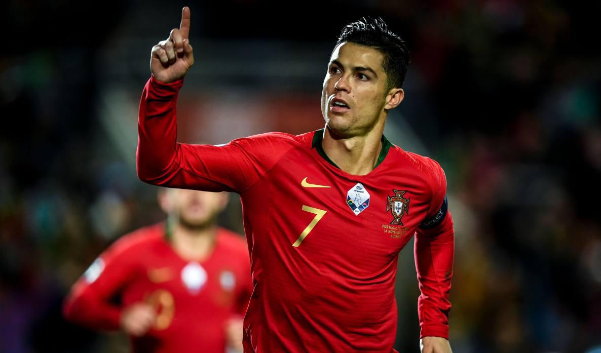 Gary Neville recordó el impulso de Cristiano Ronaldo para convertirse en el mejor del mundo. (Foto: AFP)