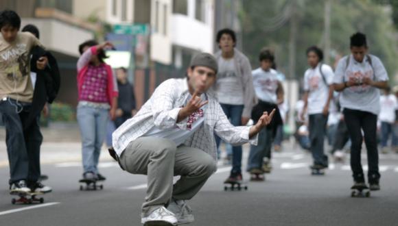 Costa Verde: dos adolescentes terminaron heridos tras caer de patineta